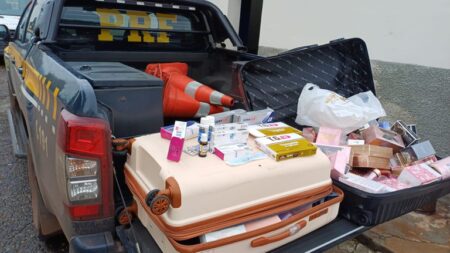 PRF apreende canetas emagrecedoras irregulares na BR-040, em BH - Foto: Divulgação/PRF