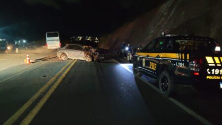 Colisão frontal deixa dois mortos na BR-381, em Governador Valadares - Foto: Reprodução