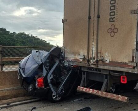 Acidente entre carretas e carros deixa mulher morta na BR-381 - Foto: Reprodução/Redes Sociais