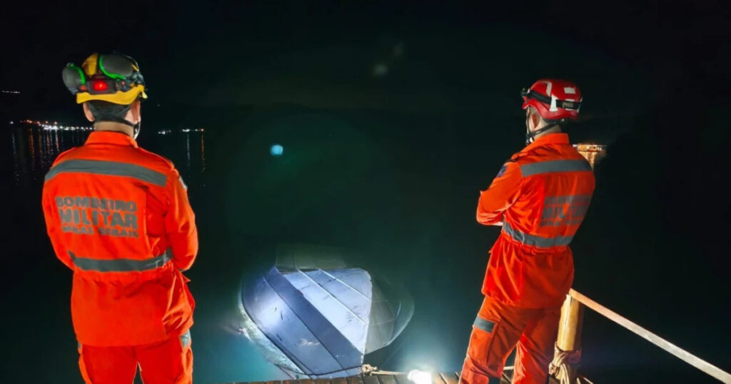 Veja quem são as seis vítimas que morreram em acidente com lancha na divisa de SP e MG 1 Seis morrem após acidente com lancha em píer no Rio Grande em Sacramento - Foto: Divulgação/CBMMG