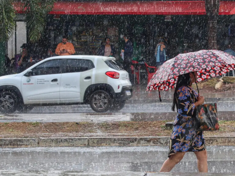 BH segue com chuva nesta terça-feira (3)? Veja a previsão do tempo - Foto Valter Campanato/Agência Brasil