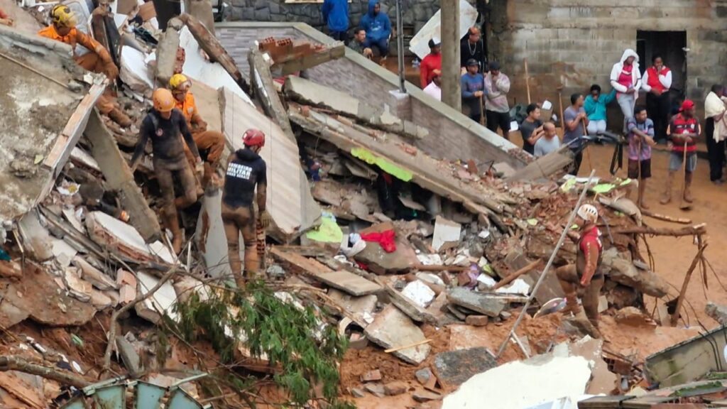 Cinco corpos são encontrados em Juiz de Fora nesta quarta (25) - Foto: Divulgação/Corpo de Bombeiros