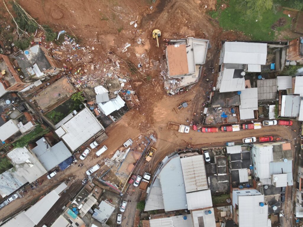 Auxílio Reconstrução começa a ser pago a famílias em MG - Foto: Divulgação/CBMMG