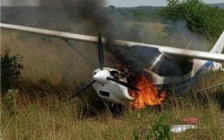 Cantor sertanejo sobrevive a acidente com ultraleve em Unaí, no Noroeste de MG - Foto: Reprodução