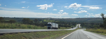Rodovias mineiras terão restrição de veículos pesados durante o Carnaval 2026 - Foto: Divulgação/DER-MG