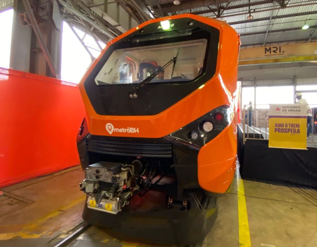 Novo trem do metrô de BH começa a circular nesta sexta (29) Novo trem do metrô de BH começa a circular com ar-condicionado, wi-fi e tecnologia inédita nesta sexta (29) - Foto: Por Dentro de Minas | Elberty Valadares