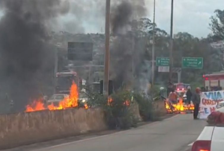 Manifestação bloqueia Anel Rodoviário de BH e causa congestionamentos Câmara aprova novo traçado do Parque Jacques Cousteau e inclui construção de Cersam - Foto: Reprodução/Redes Sociais