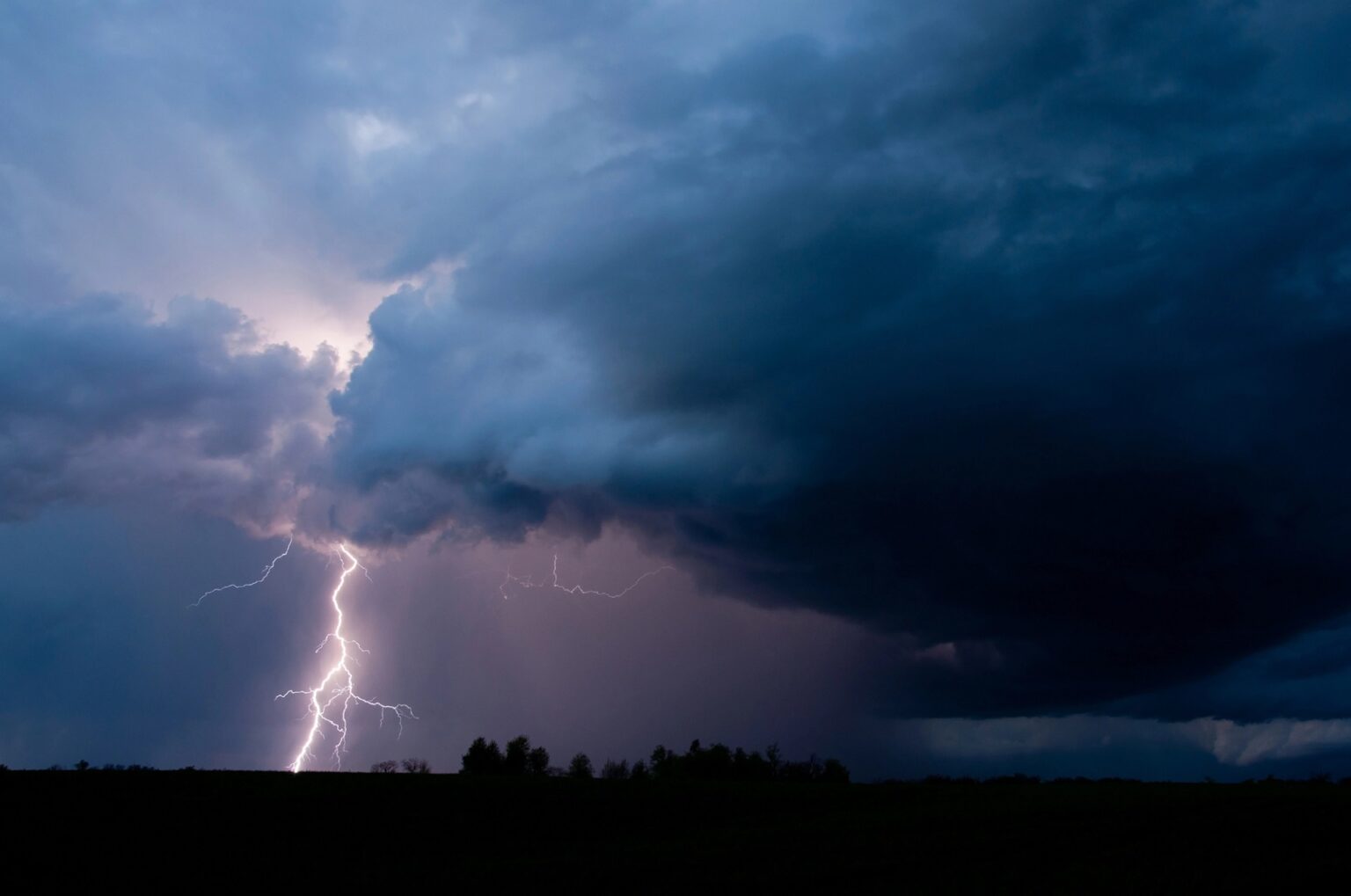 Inmet emite alerta de tempestade para cidades de MG nesta quarta-feira; veja lista - Foto: Divulgação/Depositphotos