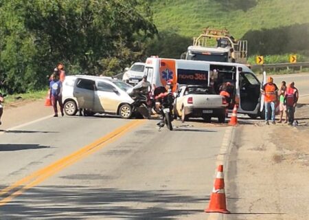 Duas pessoas morrem após acidente frontal na BR-381, em São Gonçalo do Rio Abaixo - Foto; Reprodução/Redes Sociais