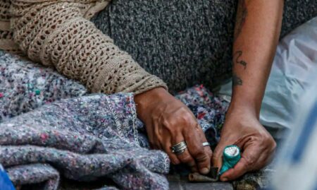 Câmara de BH aprova projeto que autoriza internação involuntária de dependentes químicos - Foto: Divulgação/Agência Brasil