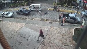 Mulher é baleada durante velório da mãe em Baependi (MG) - Foto: Reprodução/Redes Sociais