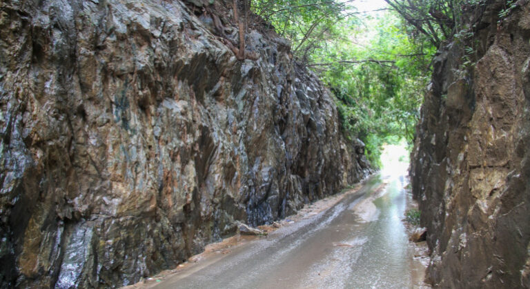 Rua do bairro Jardim Vitória é interditada por risco de deslizamento em BH - Foto: Divulgação/Fabiano Domingues