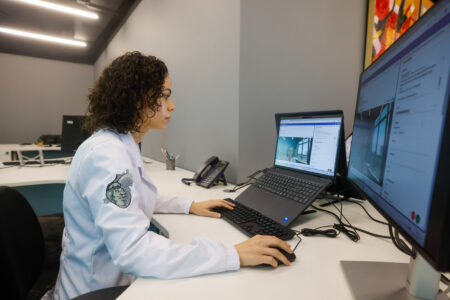 Governo de MG lança teleconsultas e amplia atendimento online na rede pública Governo de MG lança teleconsultas e amplia atendimento online na rede pública - Foto: Dirceu Aurélio / Imprensa MG