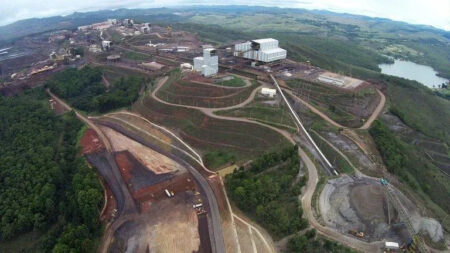 Moradores de Nova Lima e Raposos participam de simulado de emergência com barragens Moradores de Nova Lima e Raposos participam de simulado de emergência com barragens - Foto: Divulgação/Vale