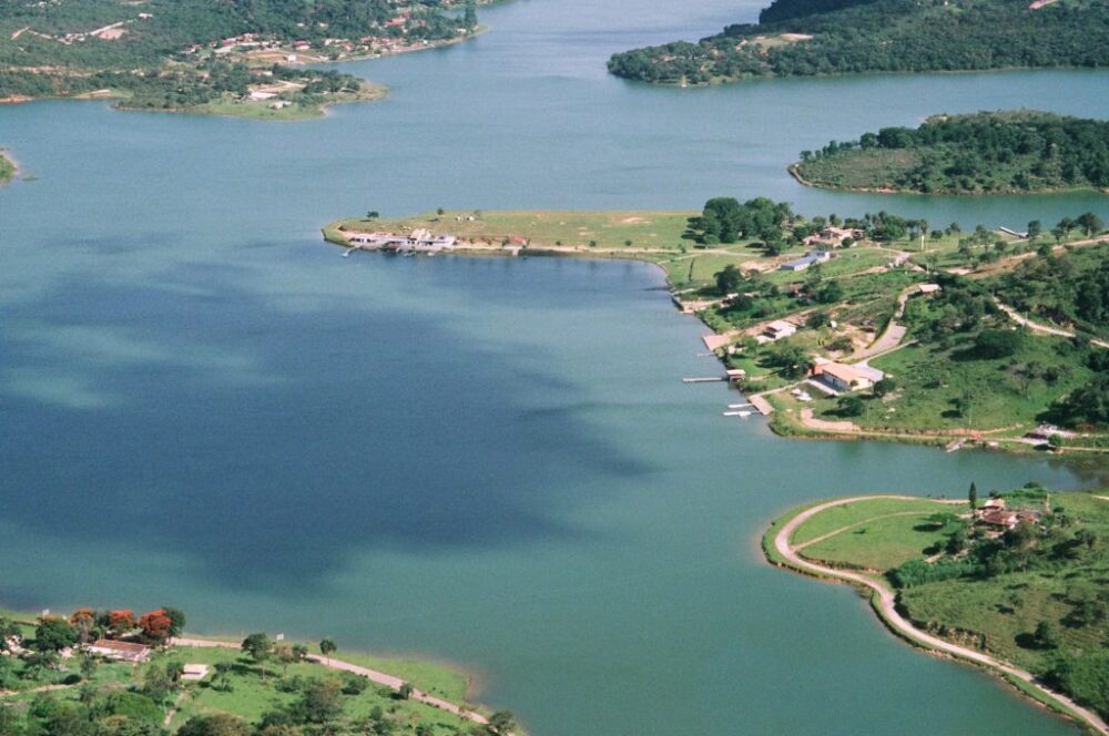 Corpo é encontrado com sinais de violência na Lagoa Várzea das Flores, em Contagem - Foto: Divulgação/Prefeitura de Contagem
