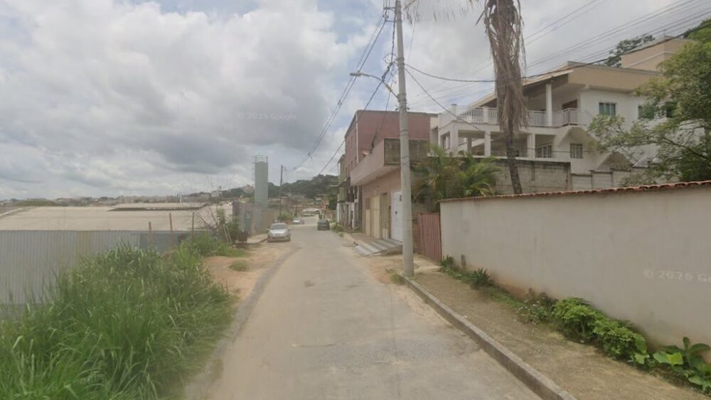Bebê de 1 ano é encontrado morto dentro de casa em Betim - Foto: Reprodução/Google Street View