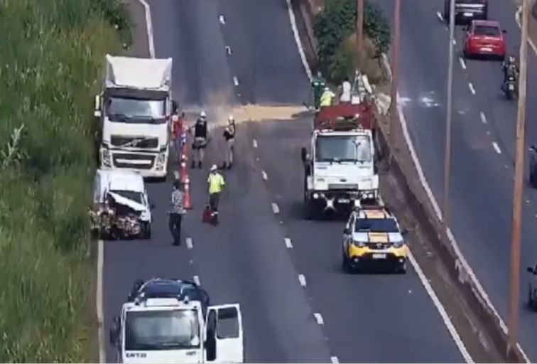 Acidentes com morte e feridos fecham Anel Rodoviário, em BH - Foto: Divulgação/BHTrans