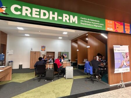 Avião com 146 imigrantes haitianos chega ao Aeroporto de Belo Horizonte - Foto: Thais Senra/OIM/Divulgação