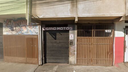 Homem é morto a tiros após briga em oficina de motos em Contagem - Foto: Reprodução/Google Street View