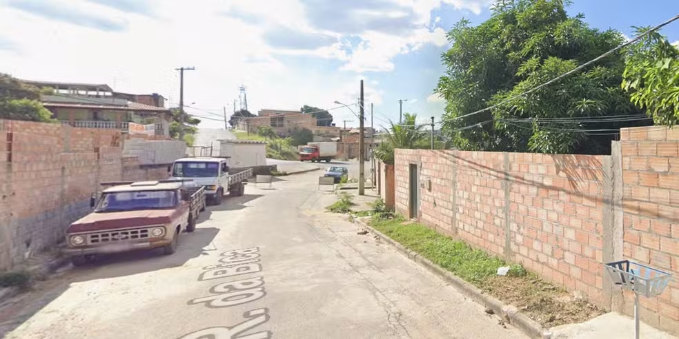 Mulher que matou marido com facada em Ibirité é liberada após alegar legítima defesa - Foto: Reprodução/Google Street View