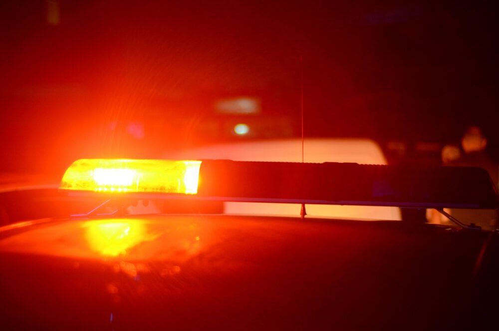 Homem é agredido a pauladas por motorista de aplicativo após discussão sobre pagamento de corrida em Contagem - Foto: Divulgação/Depositphotos