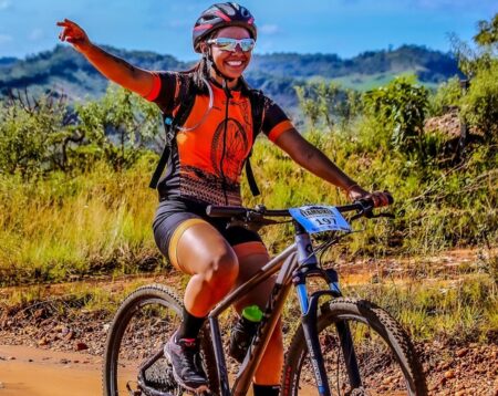 Influenciadora morre atropelada durante prova de ciclismo em Itabira - Foto: Reprodução/Redes Sociais