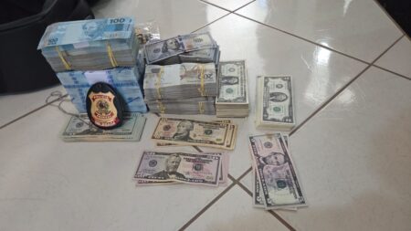 Grupo suspeito de tráfico internacional é alvo de operação após apreensão cocaína em Confins Grupo suspeito de tráfico internacional é alvo de operação após apreensão cocaína em Confins - Foto: Divulgação/PF