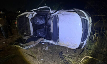 Passageira de carro morre após acidente com caminhão na BR-262, em Nova Serrana - Foto: Divulgação/PRF