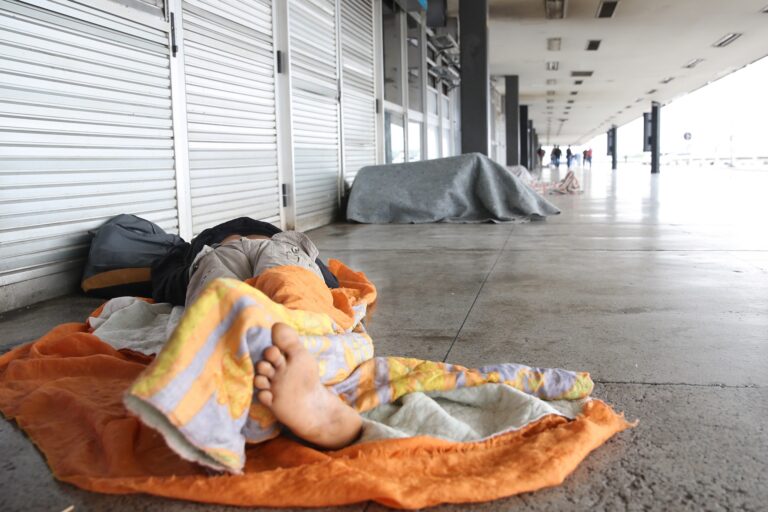 Câmara de BH aprova passagem para pessoas em situação de rua voltarem às cidades de origem Câmara de BH aprova passagem para pessoas em situação de rua voltarem às cidades de origem - Foto: José Cruz/Agência Brasil