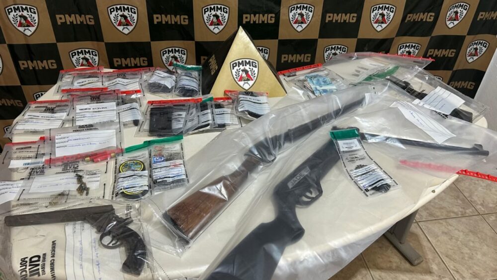 Quatro suspeitos são detidos após furto em fazenda e perseguição policial em Tarumirim - Foto: Divulgação/PMMG