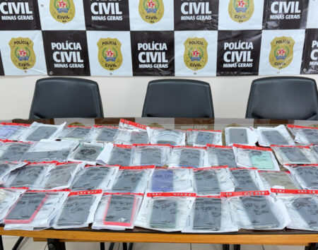 Polícia Civil já recuperou mais de 1,7 mil celulares furtados em MG, mas 408 aguardam retirada pelos donos - Foto: Divulgação/PCMG