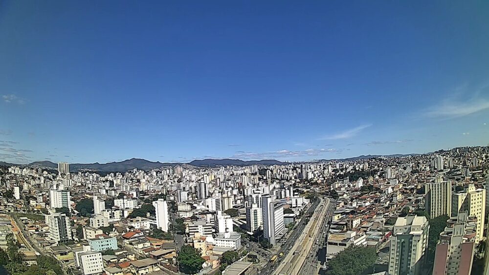 Sol e calor: veja a previsão do tempo para o sábado (2) em BH - Foto: Clima ao vivo