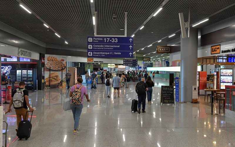 Policial militar do RJ é presa por suspeita de furto no Aeroporto Internacional de BH Policial militar do Rio é presa por suspeita de furto no Aeroporto Internacional de BH - Foto: Divulgação/BH Airport