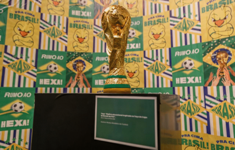 Distrital na Copa recebe acervo exclusivo do Museu do Mineirão, shows e transmissão do jogo Brasil X Marrocos neste sábado Screenshot 20260612 142831 Fotos