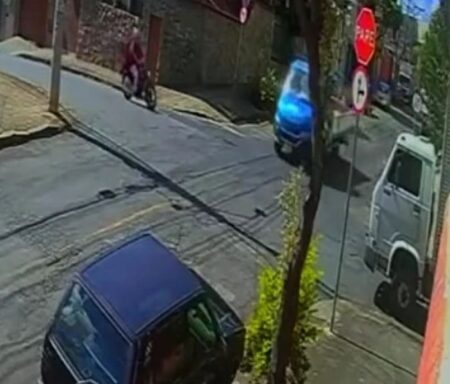 Motociclista morre em acidente com caminhão em rua do bairro Nova Suíça, em BH - Foto: Reprodução/Redes Sociais