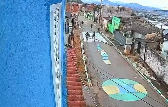 Adolescente de 15 anos morre em ação policial em Campo Belo (MG) - Foto: Reprodução/Câmera de segurança