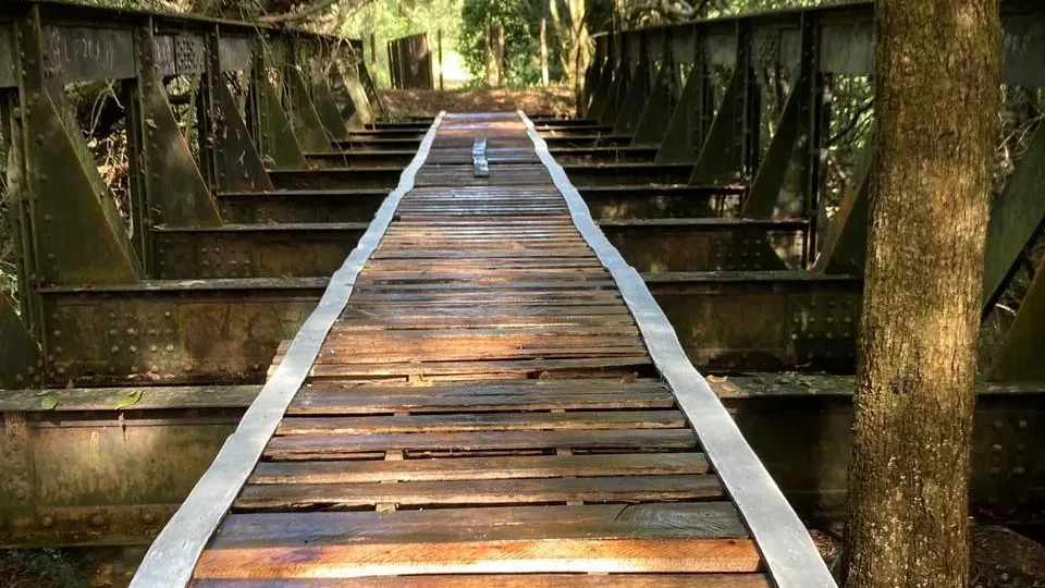 Ministério Público vai investigar venda de ponte histórica em Minas Gerais Ministério Público vai investigar venda de ponte histórica em Minas Gerais - Foto: Divulgação/Prefeitura Prados