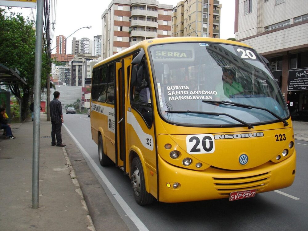 BH altera itinerários de linhas de ônibus e retoma operação da S20 aos sábados - Foto: Tom Braga/PBH