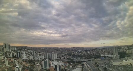 Defesa Civil alerta para possibilidade de chuva com raios em BH Defesa Civil alerta para possibilidade de chuva com raios em BH - Foto: Divulgação/Clima ao Vivo