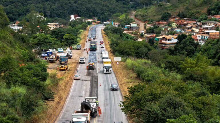 BR-381 terá obras e manutenção em diversos trechos em MG; veja locais Obras na BR-381 causam retenções no trânsito pelos próximos 20 dias em MG - Foto: Divulgação/Nova 381