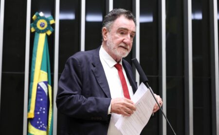 Patrus Ananias anuncia pré-candidatura ao Governo de Minas pelo PT Patrus Ananias anuncia pré-candidatura ao Governo de Minas pelo PT - Foto: Kayo Magalhães / Câmara dos Deputados