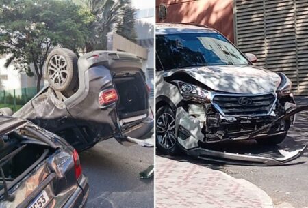 Acidente entre carros termina em capotamento no bairro Santo Antônio, em BH - Foto: Divulgação/Corpo de Bombeiros