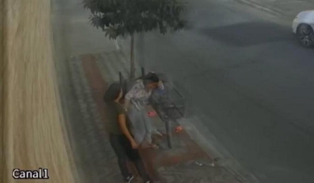 Jovem é agredida com spray de pimenta e socos por vizinha em Sabará - Foto: Reprodução