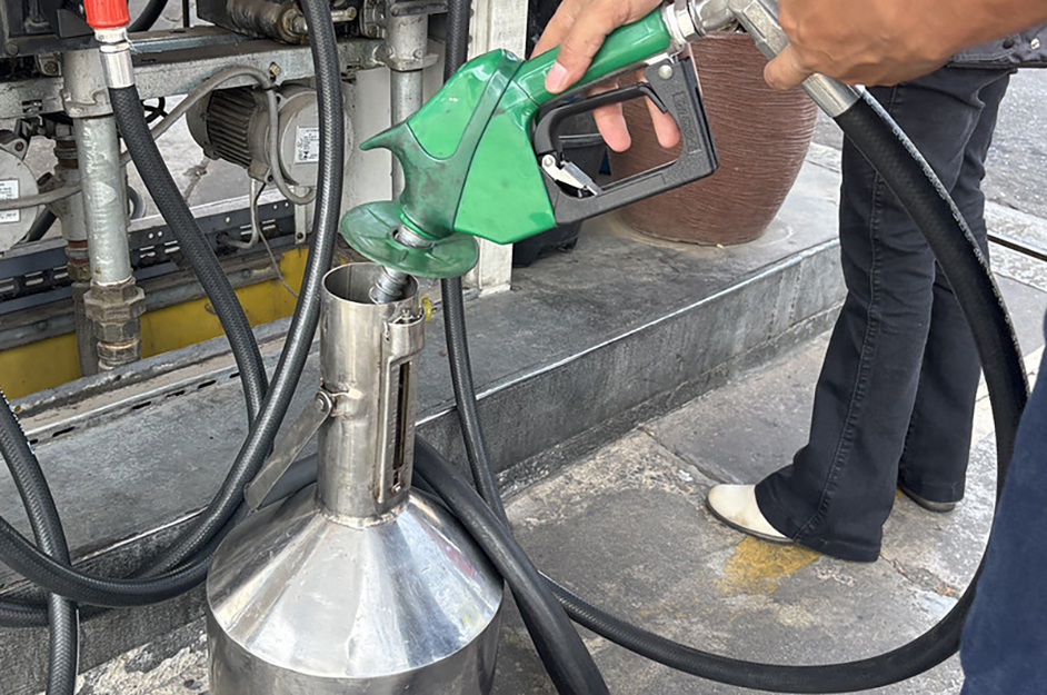 Posto é multado por falhas na qualidade dos combustíveis e informação ao consumidor em MG - Foto: Divulgação/MPMG