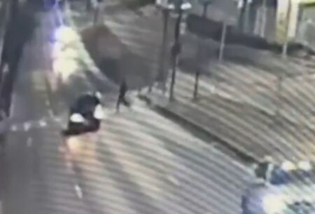 Homem morre atropelado na Avenida Antônio Carlos, em BH - Foto: Reprodução/Câmera de Segurança