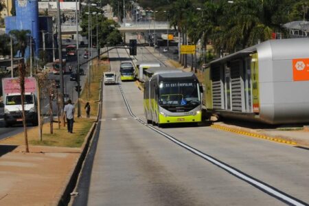 Prefeitura BH oferece ônibus gratuito para mulheres vítimas de violência doméstica; veja quem pode solicitar - Foto: Divulgação/PBH
