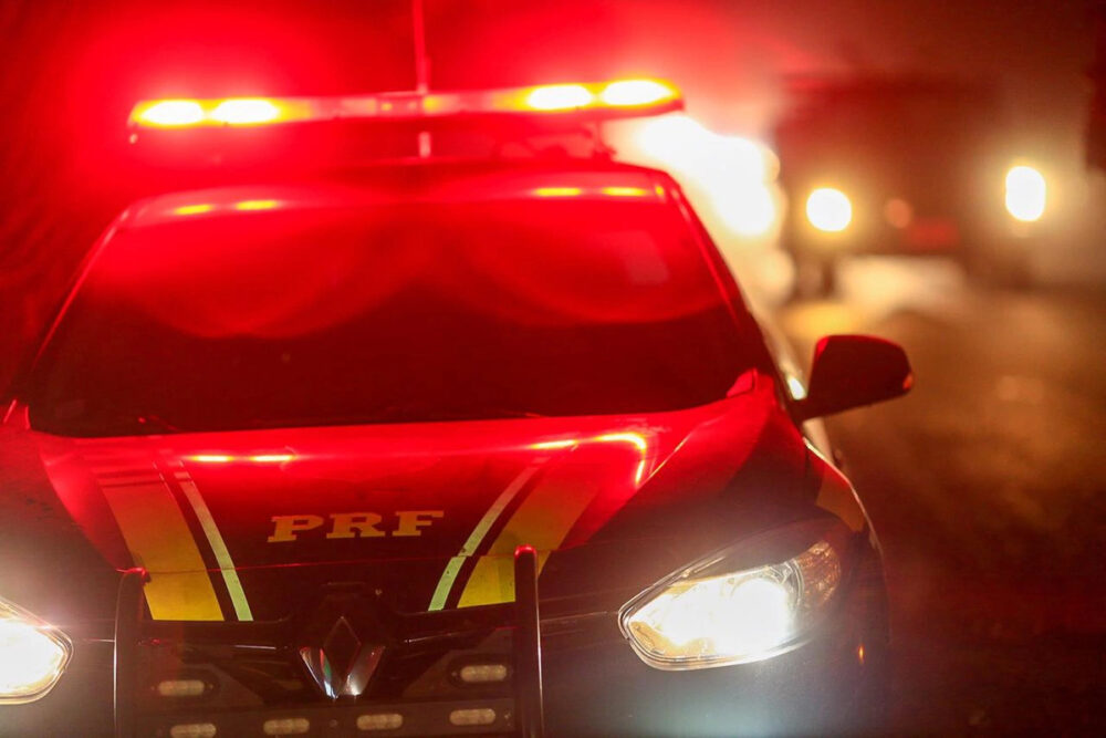 Menino de 8 anos morre após carro cair de ponte e capotar na BR-381, em MG - Foto: Lucas Dias/GP1