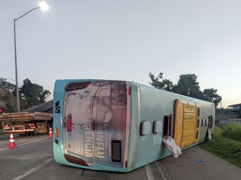'Ele falou que ia tombar o ônibus': passageiro diz que motorista avisou antes de acidente na BR-040 - Foto: Divulgação/CBMMG