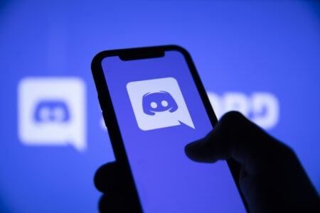Justiça de MG é acionada para suspender Discord no Brasil por falhas na proteção de menores Justiça é acionada para suspender Discord no Brasil por falhas na proteção de menores - Foto: Divulgação/Depositphotos