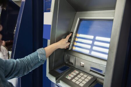 Bancários de BH aprovam paralisação de 24 horas nesta quinta-feira; veja o motivo Bancários de BH aprovam paralisação de 24 horas nesta quinta-feira; veja o motivo - Foto: Divulgação
